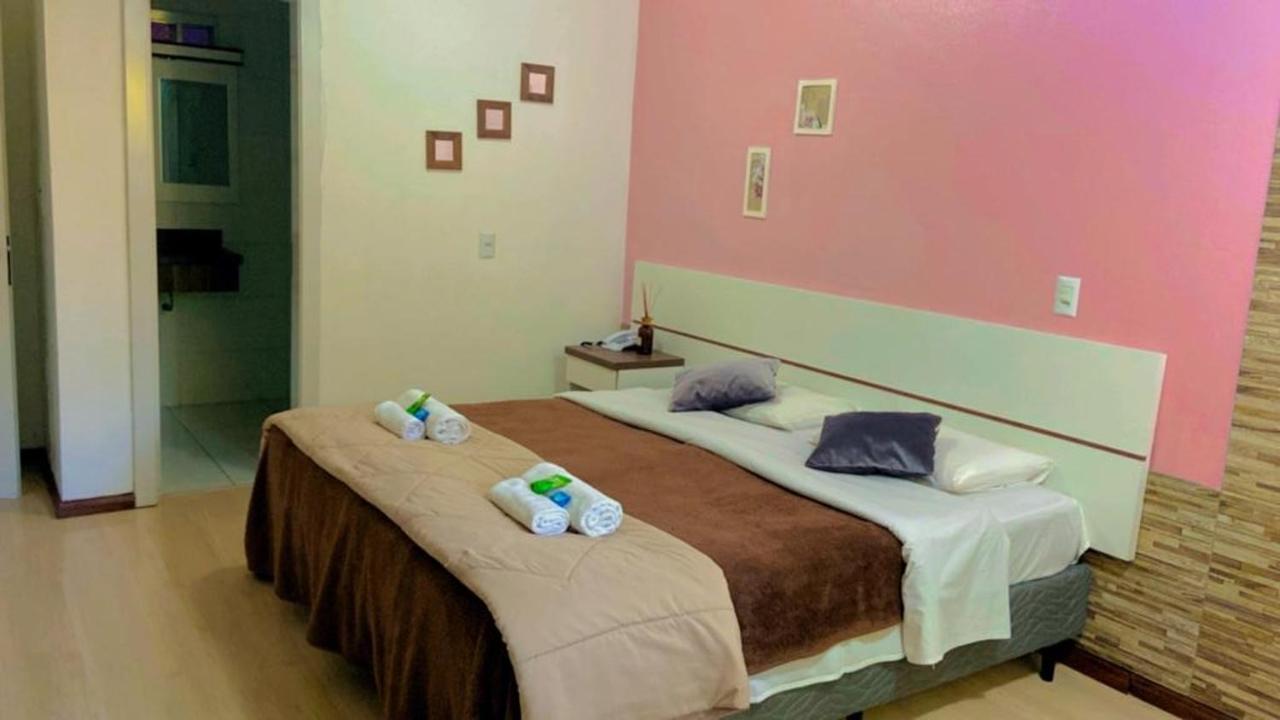 Cantinho Da Serra Bed and Breakfast Gramado Esterno foto