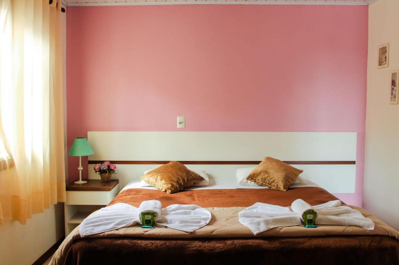 Cantinho Da Serra Bed and Breakfast Gramado Esterno foto
