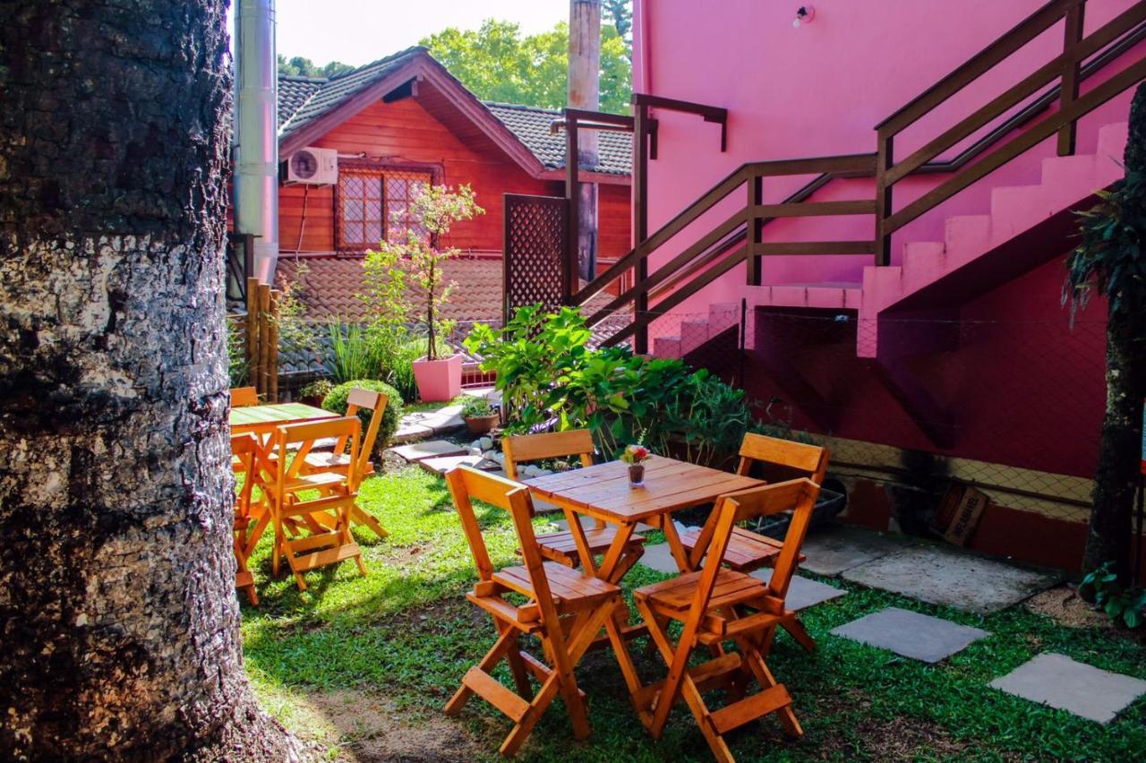 Cantinho Da Serra Bed and Breakfast Gramado Esterno foto